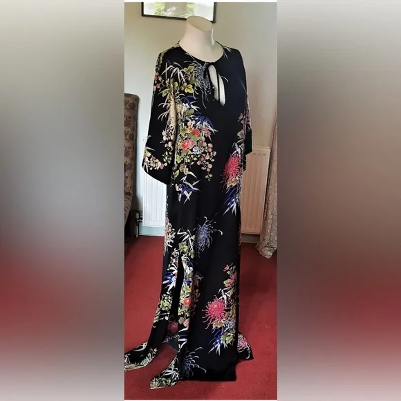 chinese dress ladies Shop Zara Clothing and Dresses at SilkRoll. Trade with us! main image 1